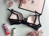 Imagen de Victoria's Secret  Bra Very Sexy Negro Cerezas .